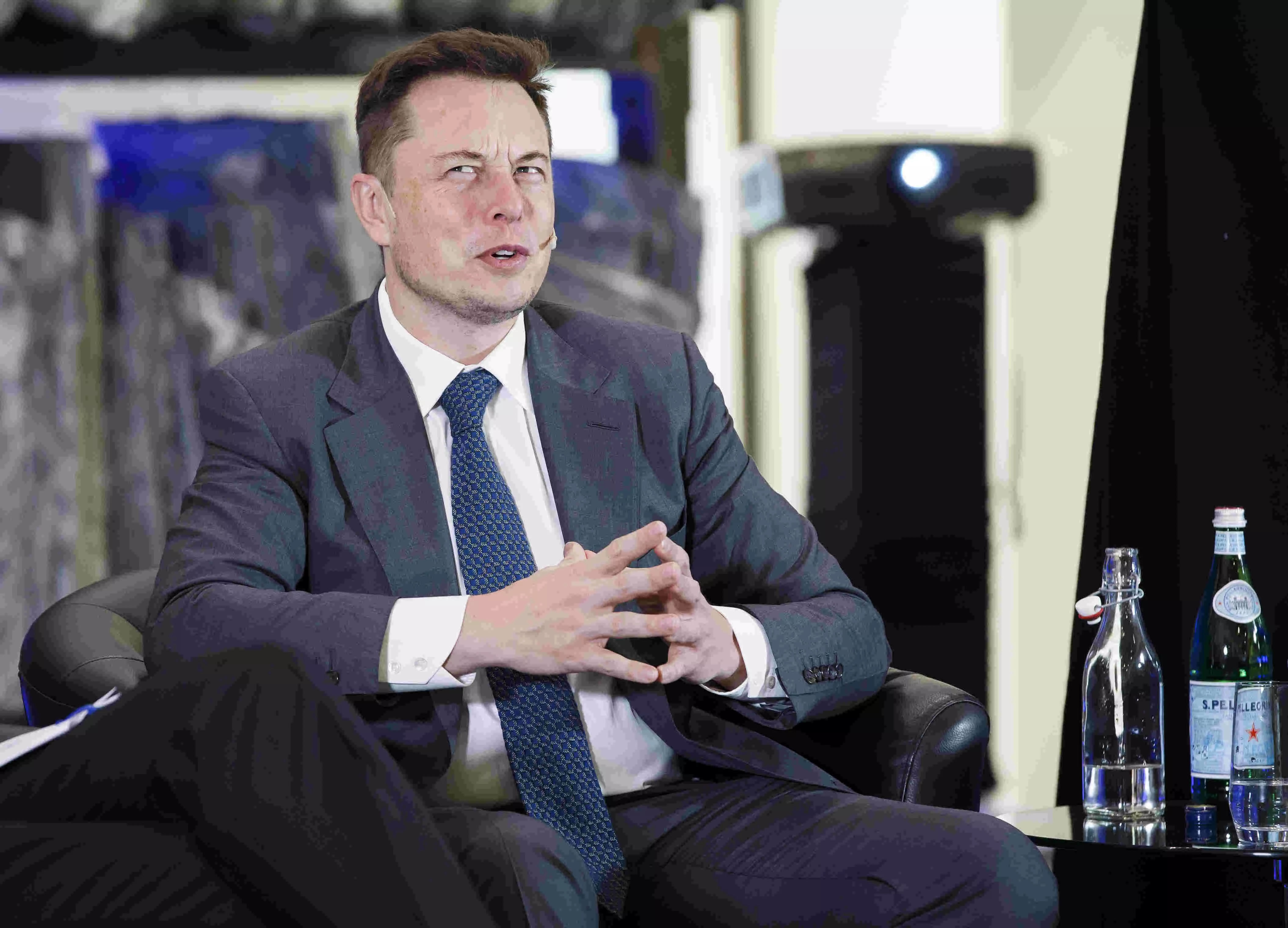 कैसे 35वें पायदान से टॉप पर पहुंचे Elon Musk, ऐसे एक साल में बन गए दुनिया के सबसे अमीर शख्स कैसे 35वें पायदान से टॉप पर पहुंचे Elon Musk, ऐसे एक साल में बन गए दुनिया के सबसे अमीर शख्स
