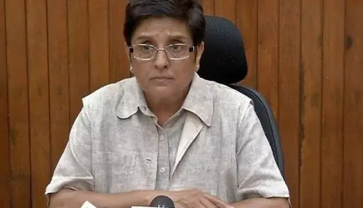 किरण बेदी को पुद्दुचेरी के उप राज्यपाल पद से हटाया गया किरण बेदी को पुद्दुचेरी के उप राज्यपाल पद से हटाया गया