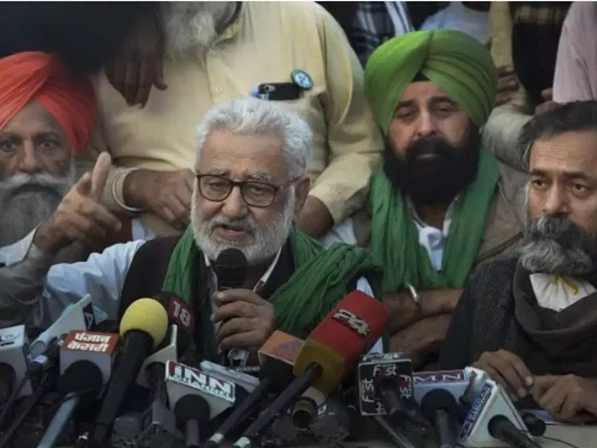 किसान आंदोलन लाइव अपडेट: 23 फरवरी को सभी बोर्डर्स सहित देशभर में मनेगा पगड़ी संभाल दिवस किसान आंदोलन लाइव अपडेट: 23 फरवरी को सभी बोर्डर्स सहित देशभर में मनेगा पगड़ी संभाल दिवस