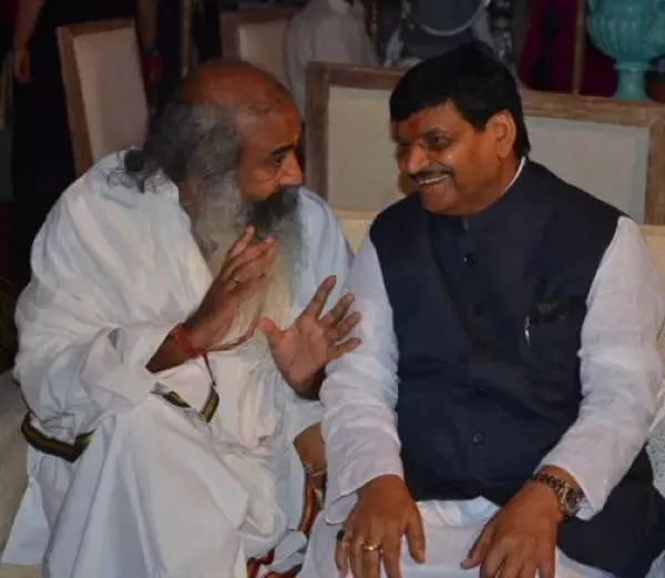 मोदी विरोधी खेमा बनाने में जुटे आचार्य प्रमोद कृष्णम, दिल्ली में शिवपाल से गहन मंत्रणा मोदी विरोधी खेमा बनाने में जुटे आचार्य प्रमोद कृष्णम, दिल्ली में शिवपाल से गहन मंत्रणा