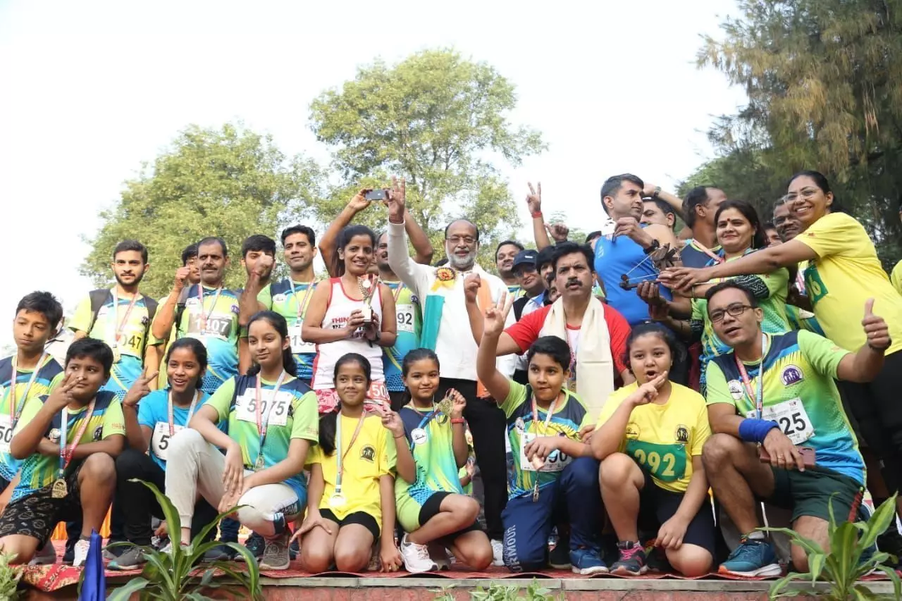 लौह पुरुष बल्लभ भाई पटेल की जयंती पर, विख्यात धावकों ने रन फॉर यूनिटी के लिए दौड़ लगाई