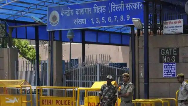 salary-of-47-officers-of-delhi-tihar-jail-stopped-know-what-is-the