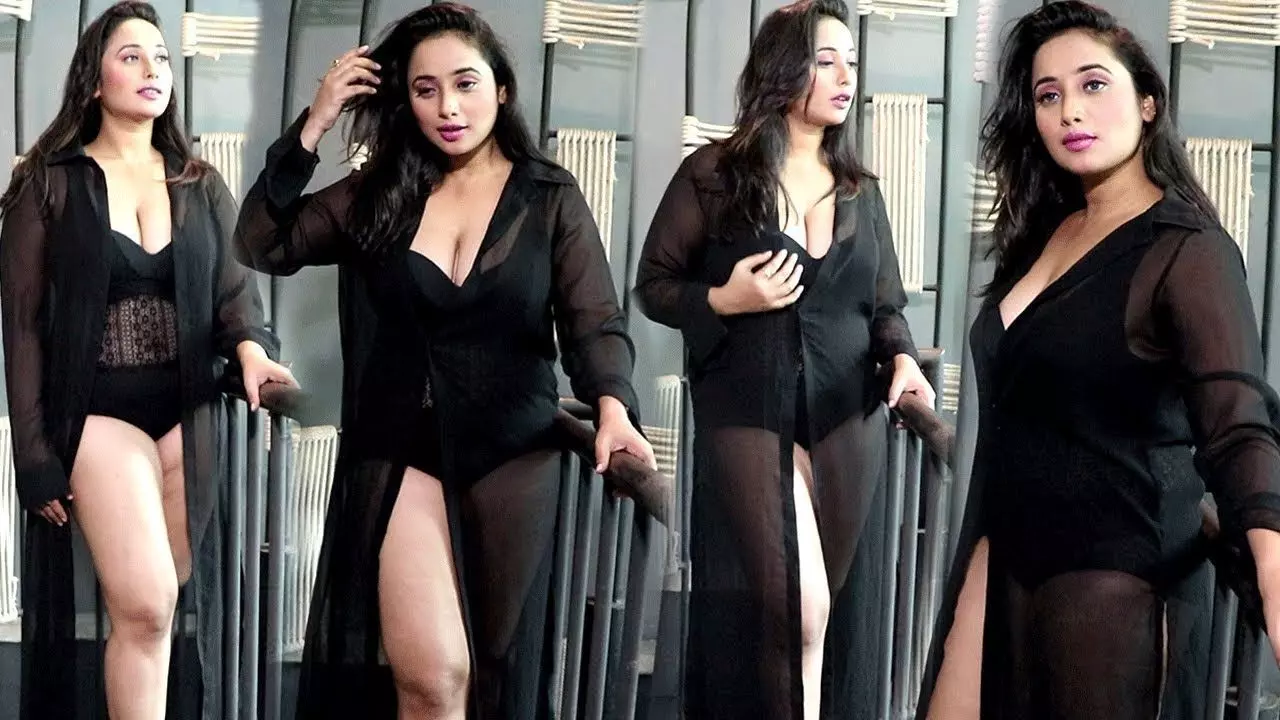 Rani Chatterjee Sexy Video: रानी चटर्जी ने ब्लैक ड्रेस में दिखाई सेक्सी Video