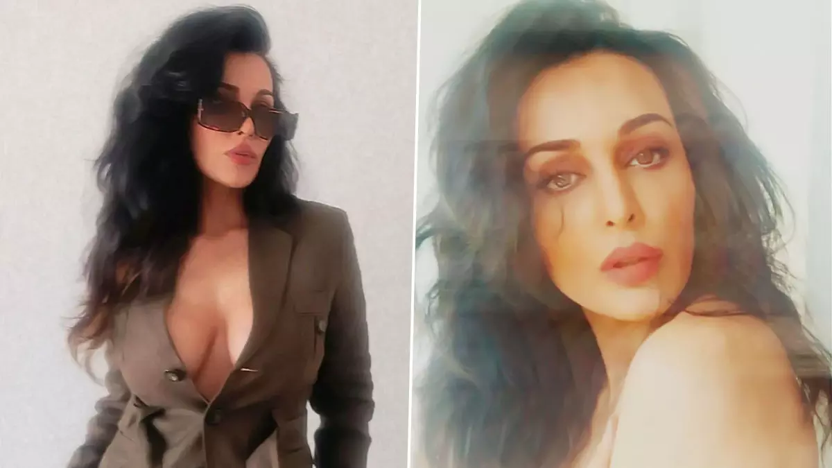 Flora Saini  Sexy Video: गंदी बात एक्ट्रेस Flora Saini की ये सेमी-न्यूड फोटोज उड़ा रही है फैंस के होश