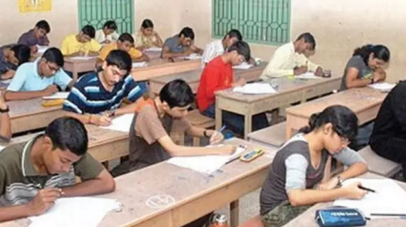 SSC MTS परीक्षा 2022: यूपी के प्रयागराज में परीक्षा के दौरान मुन्ना भाई गिरफ्तार