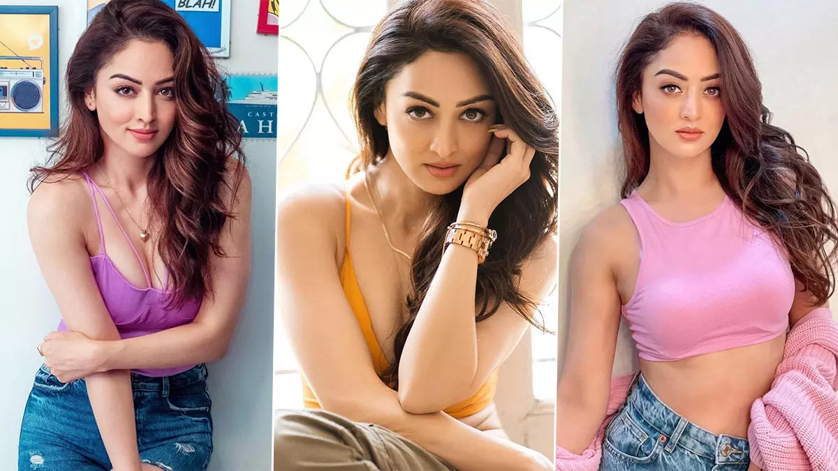 Sandeepa Dhar Sexy Video: एक्ट्रेस Sandeepa Dhar ने बोल्डनेस से इंटरनेट पर मचाया कहर, हॉटनेस देखकर छूट जाएंगे पसीने