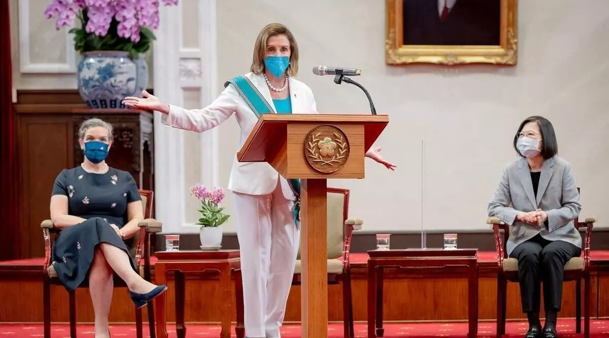 Nancy Pelosi in Taiwan: आगबबूला चीन अमेरिकी राजदूत को तलब कर दी धमकी, बोला- चुकानी होगी कीमत