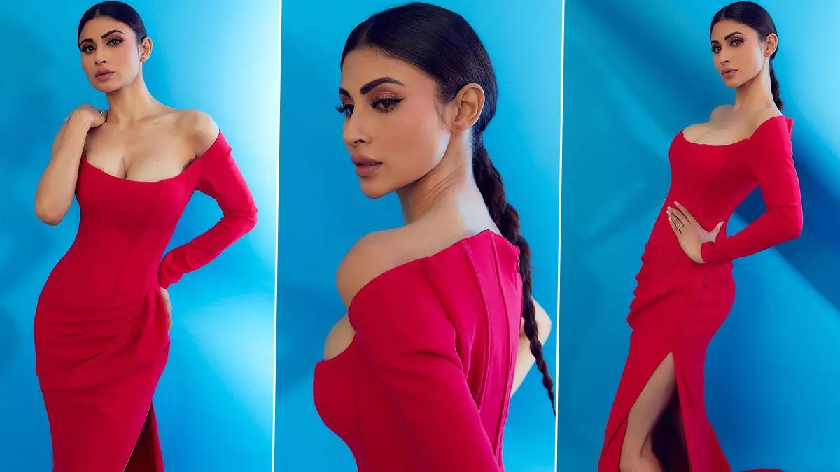 Mouni Roy Sexy Video Photos: मौनी रॉय ने Sexy आउटफिट में बढ़ाया सोशल मीडिया का पारा, यूजर्स के उड़े होश