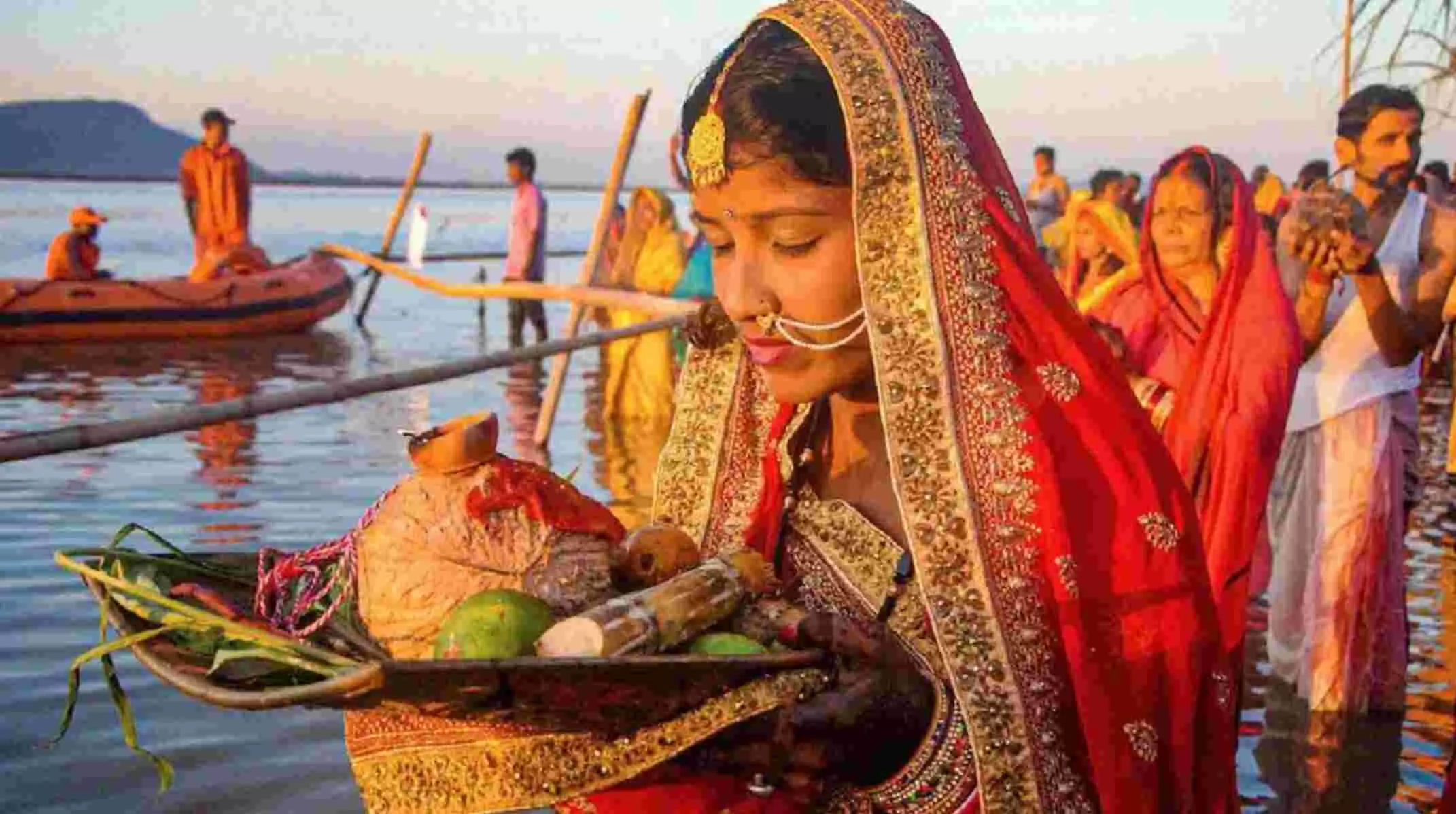 Chhath Puja 2022 : सूर्य देव को दिया जाएगा पहला अर्घ्य, जानिए अर्घ्य का सही समय