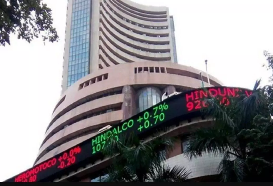 Stock Market Opening: शेयर बाजार में गिरावट, आज के टॉप गेनर अदानी इंटरप्राइजेज तो इनफोसिस पर दवाब