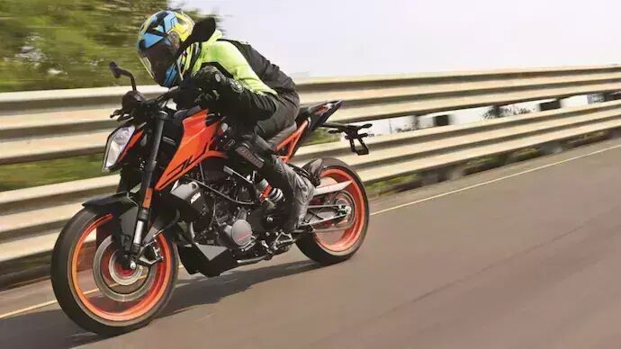 ktm bs6 model