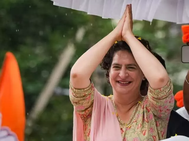 Priyanka Gandhi in MP : प्रियंका गांधी ने मध्य प्रदेश की जनता को दी ये 5 गारंटी