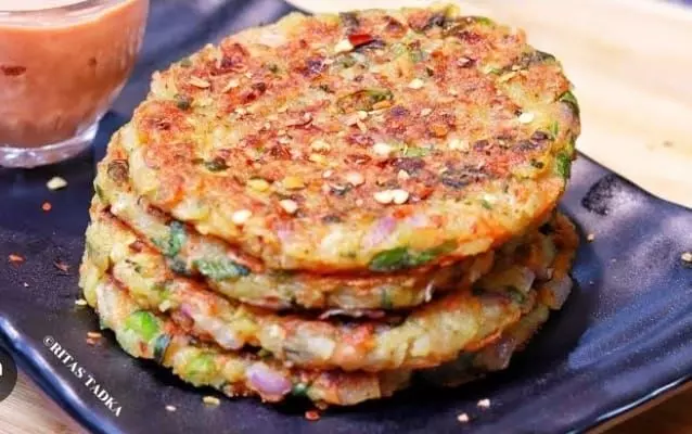 Aloo Cheela Recipe: जब सुबह के नाश्ते में बनाना हो कुछ अलग तो ट्राई करें यह रेसिपी