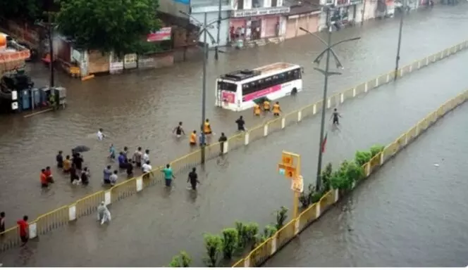 जयपुर में बारिश: शहर हुआ जलमग्न; राजस्थान के अन्य जिलों में आज होगी अधिक बारिश