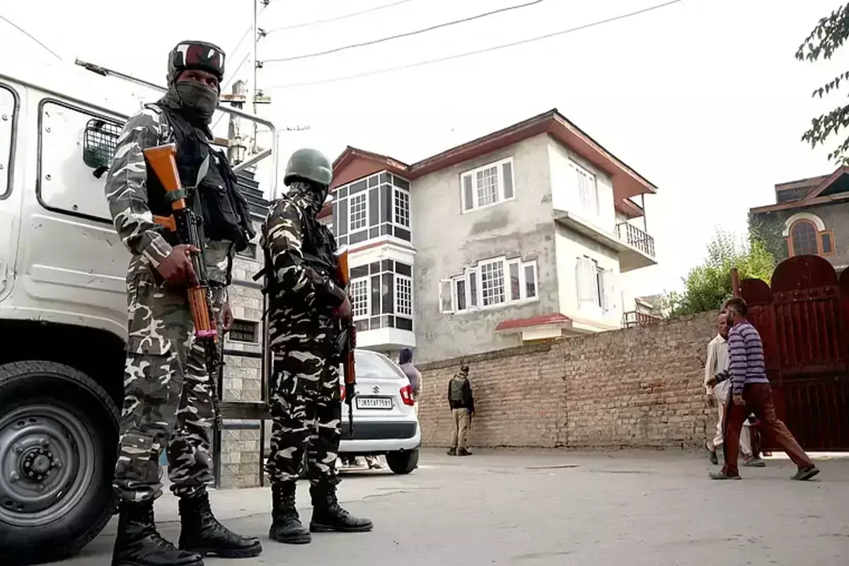 NIA big action against terror funding raids going on in 3 districts of the valley