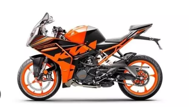 KTM ने भारतीय बाजार में लॉन्च की दो नई बाइक,जाने फीचर्स, कीमत