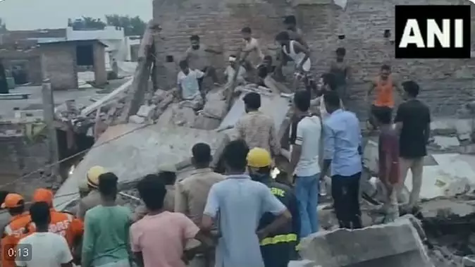 Two killed 10 injured in a major accident in Barabanki