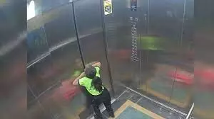 girl was stuck in the lift of Lucknows apartment for 20 minutes, kept screaming and asking for help