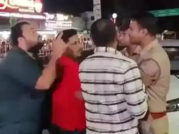 Video of hooliganism goes viral in Lucknow, young man beaten fiercely