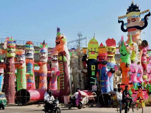 This time 80 feet Ravana will burn in Lucknow, know what is the specialty