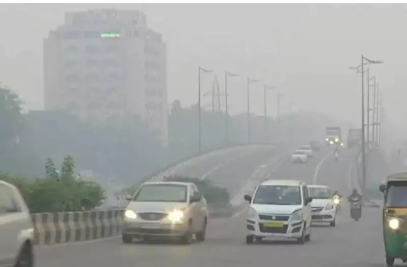 Pollution becomes dangerous in Noida-Ghaziabad, AQI crosses 380