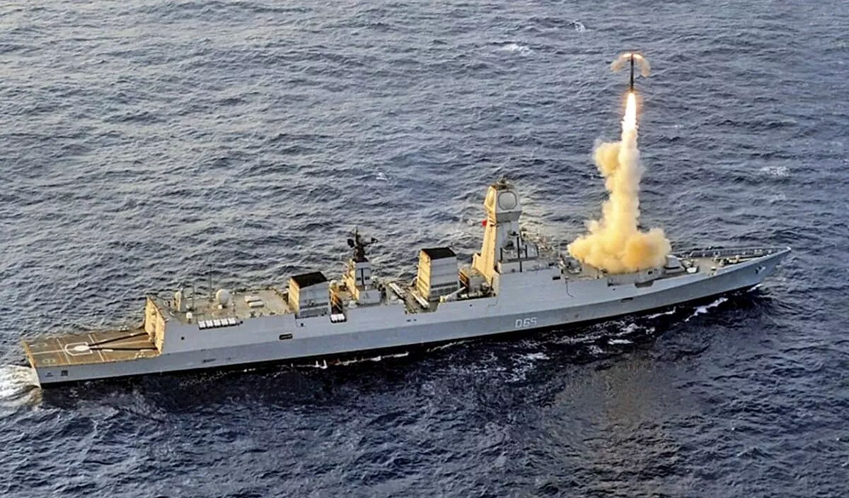 Indian Navy showed bravery tested BrahMos missile in Bay of Bengal