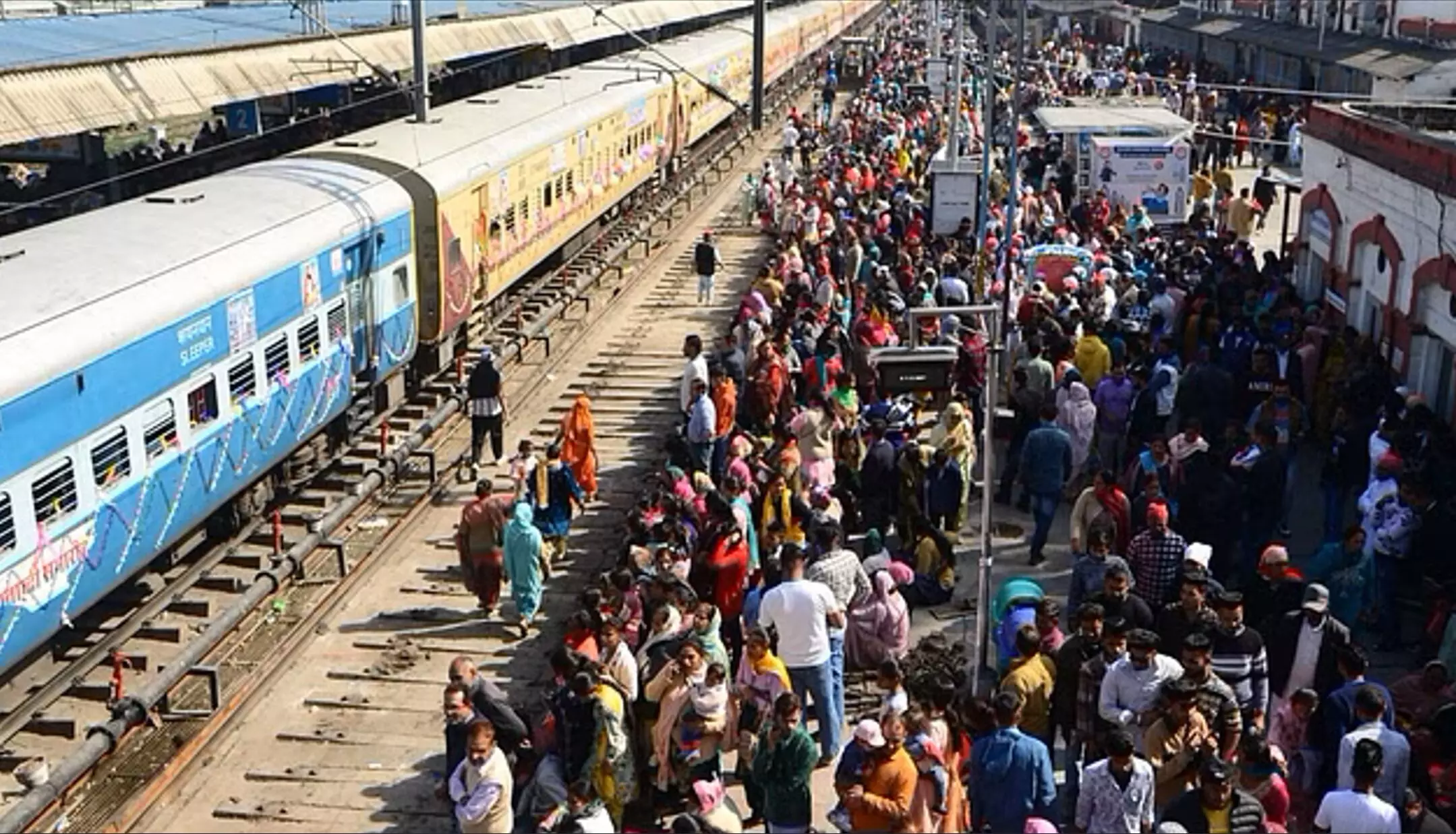 Indian Railway: वरिष्ठ नागरिकों की राहत खत्म कर रेलवे ने हर रोज कमाए करोड़ों रुपए, RTI में हुआ बड़ा खुलासा