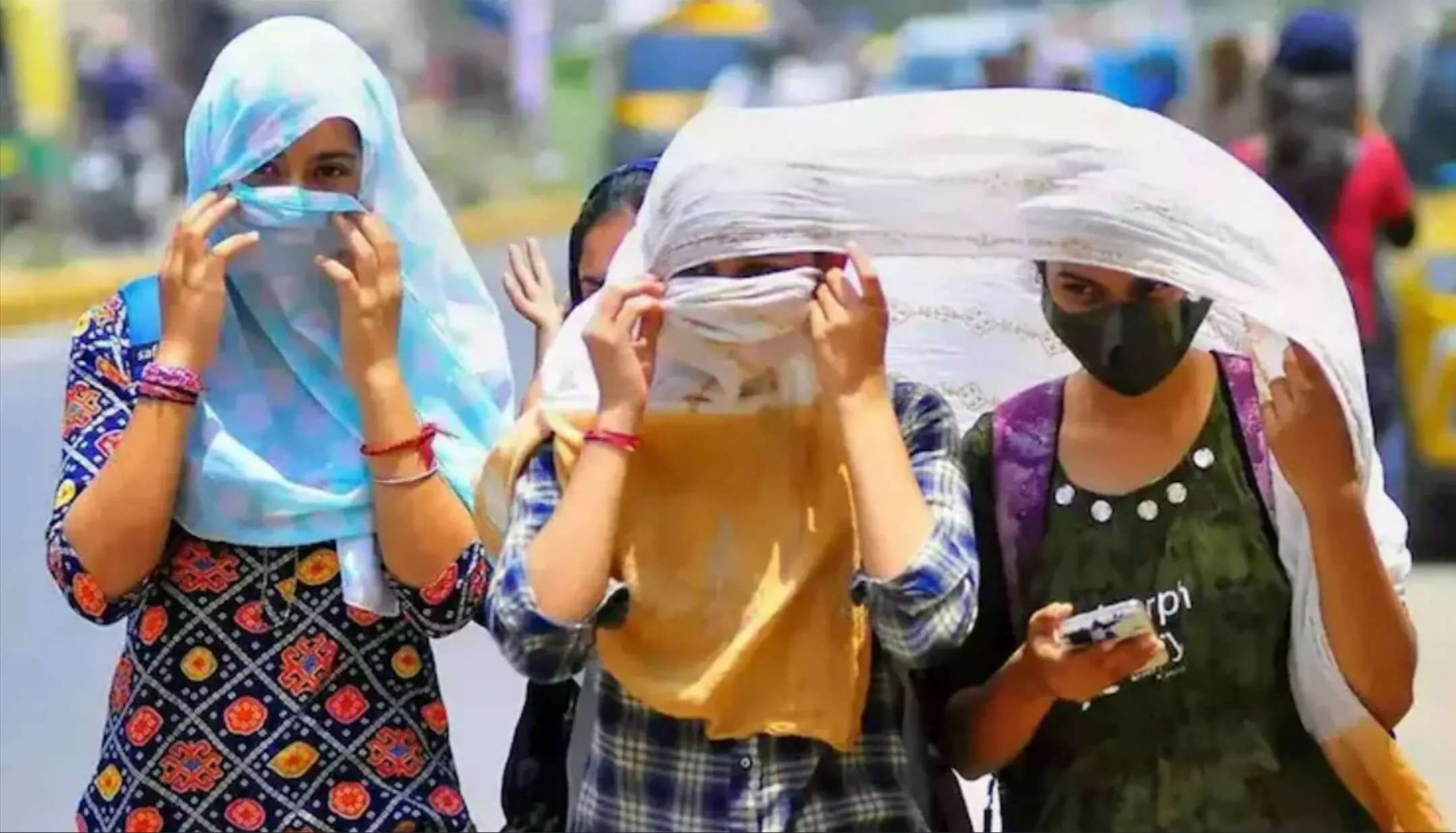 Heat Wave: आसमान से बरस रही आग, देश के कई राज्यों में हीटवेव की चेतावनी, IMD ने जारी किया रेड अलर्ट