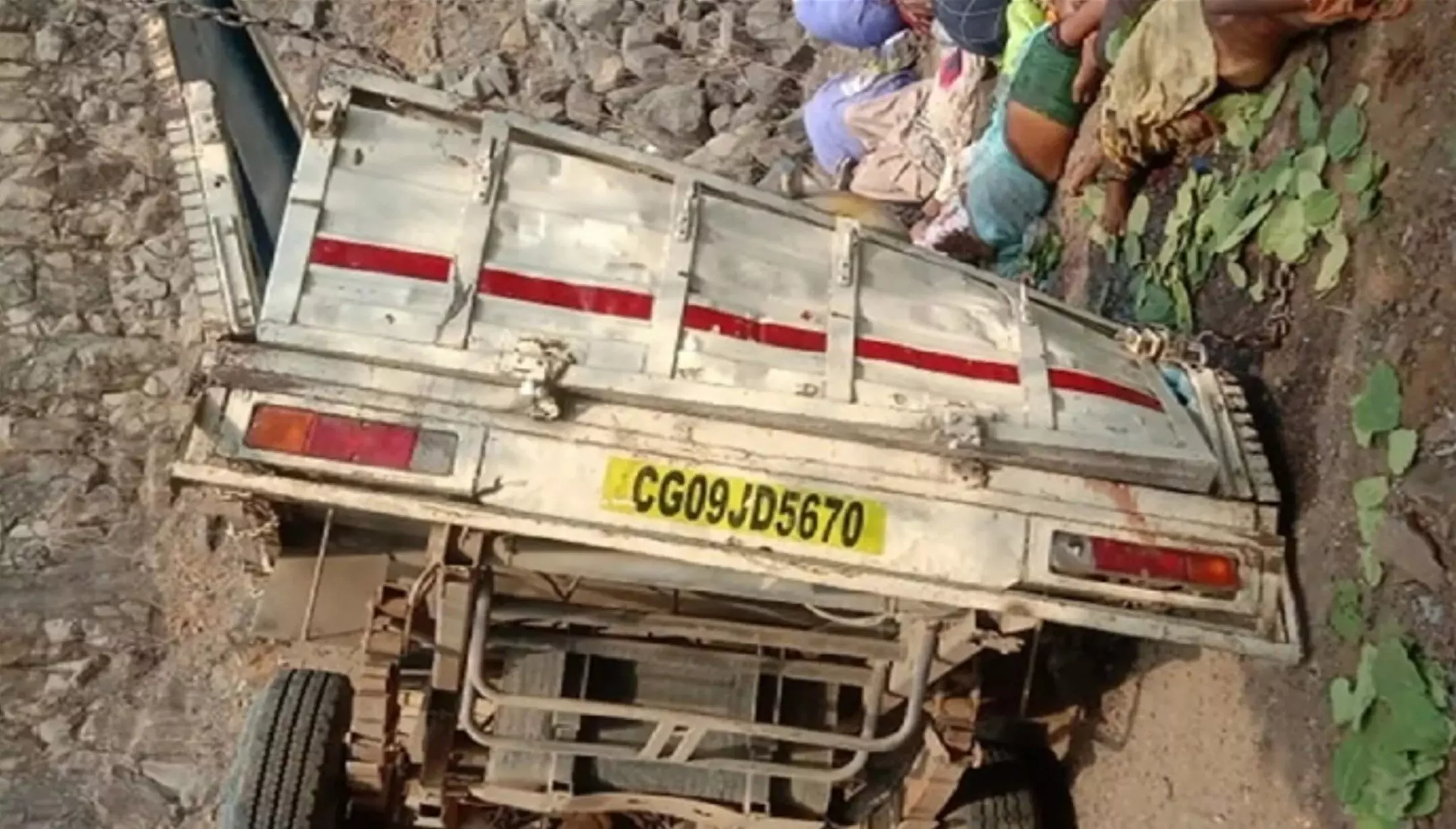 Chhattisgarh Accident: कवर्धा जिले में बड़ा हादसा, पिकअप पलटी, 15 लोगों की मौत, 20 से ज्‍यादा घायल