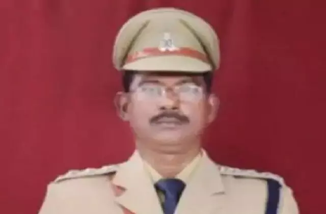 महिला सिपाही के साथ होटल में पकड़े गए थे डिप्टी SP, अब योगी सरकार ने फिर से सीओ से बना दिया सिपाही