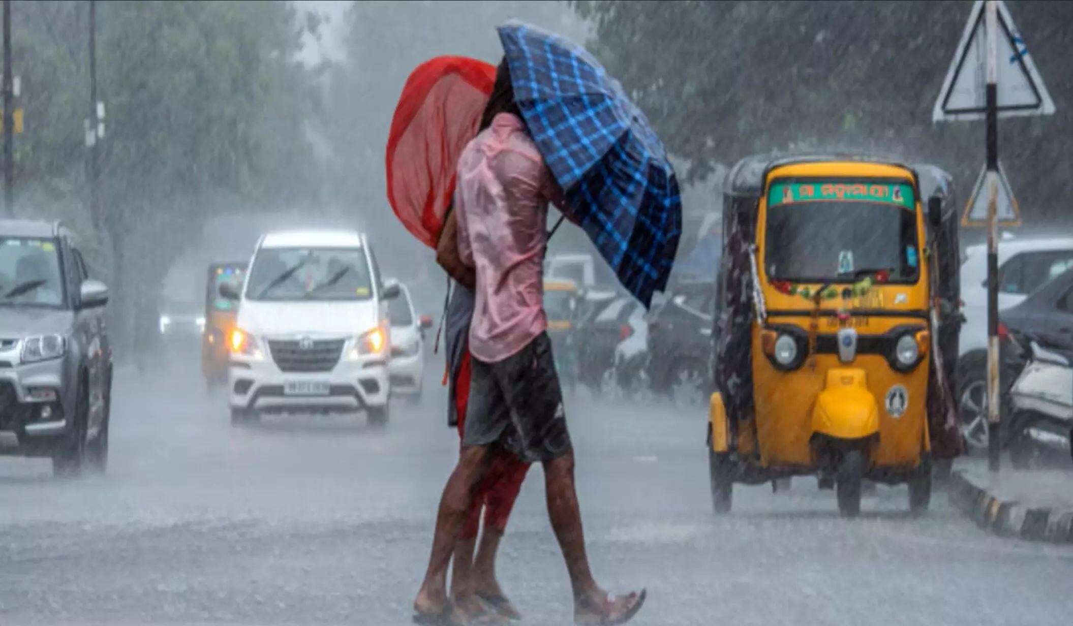 Monsoon Update: इस महीने देशभर में होगी झमाझम मानसूनी बारिश, IMD ने इन राज्यों के लिए जारी किया अलर्ट