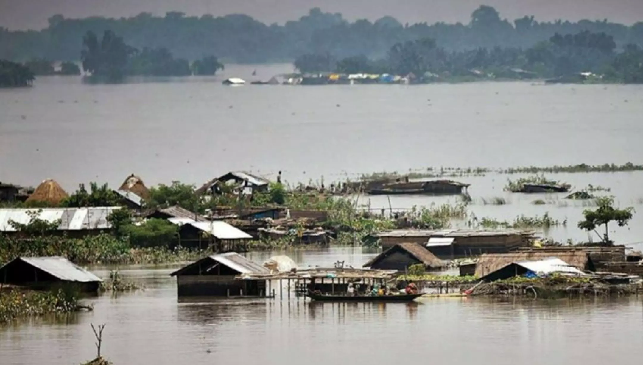 Assam Floods: असम में बाढ़ का कहर जारी, मरने वालों की संख्या बढ़कर 93 हुई, गृह मंत्री शाह ने सीएम से की बात