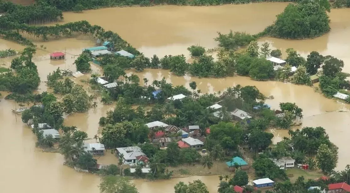 Tripura Flood Update: त्रिपुरा में बाढ़ से हाहाकार, बचाव अभियान में लगी NDRF की 11 टीम, IAF के हेलीकॉप्टर से गिराए जा रहे खाने के पैकेट