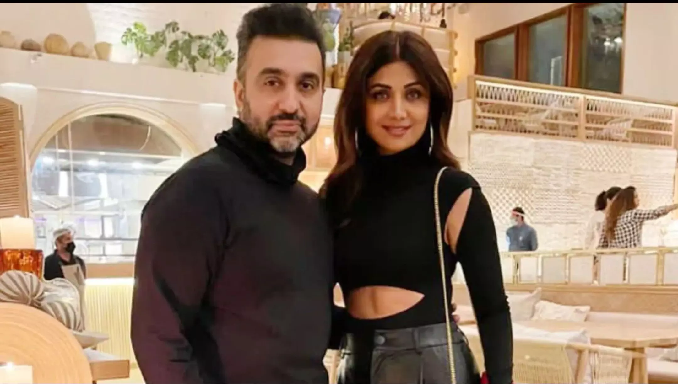 ED Raids Shilpa Shetty-Raj Kundra House: Shilpa Shetty के घर पड़ा ED का छापा, पति राज कुंद्रा के पोर्नोग्राफी केस से जुड़ा है मामला