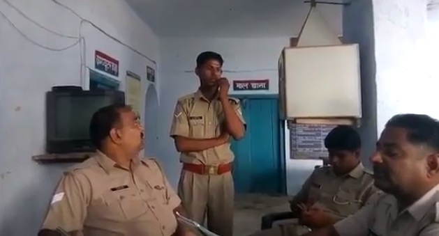 पीलीभीत पुलिस ने फर्जी पुलिसकर्मी को किया गिरफ्तार